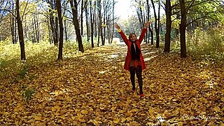 Autumn park public flashing and blowjob